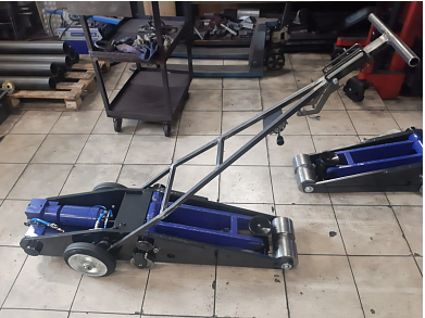 Домкрат пневмогидравлический подкатной 16т. ДПГМ16